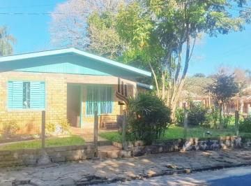 Foto 01 · Imperdível oportunidade: Casa de 2 quartos no Centro de Tapera-RS, 70,00 m² de área. Confira já!
