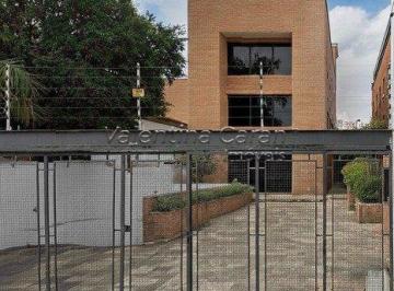 Comercial · 1000m² · 10 Vagas · Vende-se/aluga-se no Brooklin prédio com 1300m²a.u