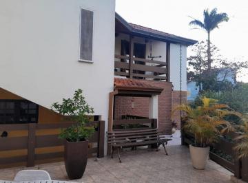 Casa de 5 quartos, Cotia · Casa à venda no Condomínio São Paulo II, Granja Viana | 4 suítes e piscina
