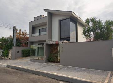 Casa · 300m² · 5 Quartos · Sobrado com 5 Quartos à Venda no Amizade
