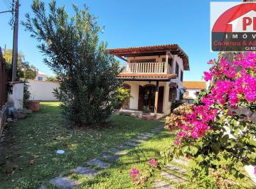 Casa · 600m² · 3 Quartos · 4 Vagas · Casa Linear em Praia Linda com piscina e área de lazer à 400 m da Lagoa