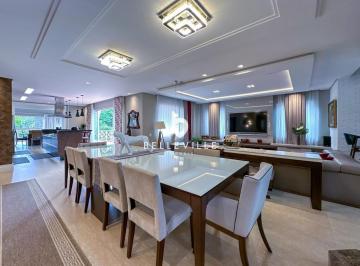 Casa · 550m² · 5 Quartos · 3 Vagas · Casa à venda com 5 Quartos (3 suítes), 3 Vagas de
