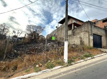 8027_imB478_802768920b92c75db_mI2Yzc3NDJkZDYx_o_wm.jpg · Lote com 360m² e Declive Lateral