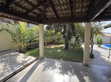 Casa de 4 quartos, Águas Claras · 4 quartos 2 suítes arniqueira reformada lazer condomínio 400 m piscina DCE churr