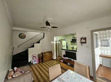 Casa · 83m² · 2 Quartos · Sobrado à venda no Macuco em Santos.