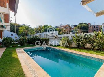 Casa · 360m² · 3 Quartos · 6 Vagas · Casa à venda no Sumaré - Rua tranquila e pronta para morar