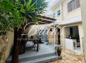 Casa · 197m² · 3 Quartos · 3 Vagas · SOBRADO VENDA BROOKLIN