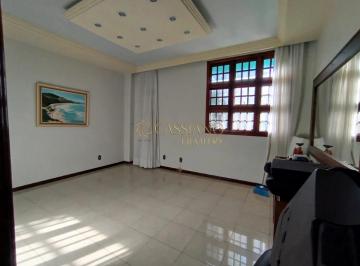 Casa · 360m² · 4 Quartos · 4 Vagas · Casa à venda de 400m² | 04 dormitórios, sendo 02 suítes e 04 vagas de garagem | Jardim das Colinas |