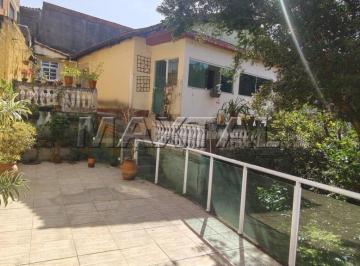 Casa · 160m² · 2 Quartos · 1 Vaga · Casa à venda com terreno de 336m², 2 Quartos, Sala, Cozinha 2 Banheiros, 1 Vaga e Sacada envidraçada