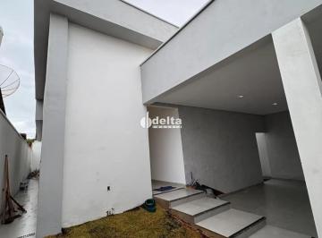 Casa · 25m² · 3 Quartos · 2 Vagas · Casa residencial disponível para venda no bairro São Jorge em Uberlândia-MG.
