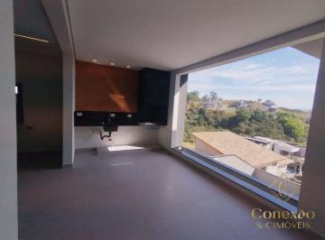 c2e83a60f707ad8c7c22da3b516e9a3151280edb · Casa nova com arquitetura moderna com 3 suítes e 2 vagas de garagem coberta