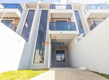 7067221db6db2c9b795651ca84e4efab4d502f2f · Sobrado novo no Uberaba com terraço amplo, suíte com sacada, churrasqueira e vista livre.