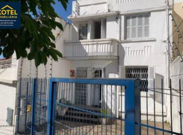 Casa · 194m² · 7 Quartos · 2 Vagas · Excelente Oportunidade – Imóvel Comercial ao Lado do Hospital Moinhos de Vento