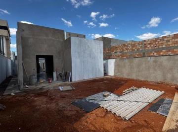 Casa · 65m² · 2 Quartos · 2 Vagas · Casa com 2 quartos à venda, Bairro Novo Mundo - Uberlândia/MG