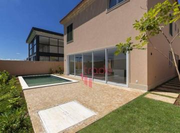 7ca8b3128a282c45e7915d52af72925af70cbd44 · Casa de Alto Padrão à Venda em Condomínio Fechado de 03 Suítes no Bairro Residencial e Empresarial A