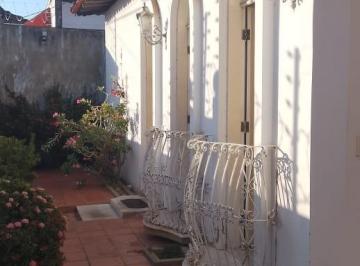 Casa de 3 quartos, Teresina · Casa a venda na Rua Área Leão centro sul. Próximo o Pão de açúcar Centro