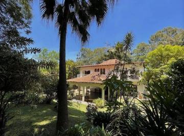 Casa de 4 quartos, Cotia · Linda casa construída para morar, com muito conforto e privacidade