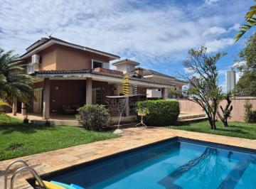 Casa · 461m² · 3 Quartos · 4 Vagas · Linda casa venda Melville 3 suítes e 4 vagas + piscina