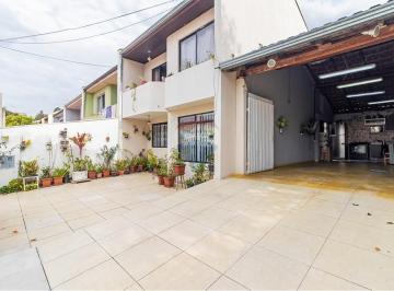 Casa · 84m² · 3 Quartos · 3 Vagas · Sobrado  3 Quartos com área gourmet, Bairro Uberaba. Curitiba. PR