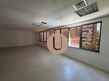 8a6124b7d841dd18931b6a691477f7fb66b996dc · Conjunto de 3 salas comerciais, em prédio comercial novo perto do Metro Brigadeiro, O Prédio tem 14