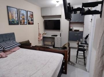Apartamento · 34m² · 1 Vaga · Kitnet em Ponta da Praia, Santos/SP de 34m² à venda por R$ 310.000,00