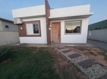 Casa · 300m² · 3 Quartos · 2 Vagas · Casa em , Laguna/SC de 300m² 3 quartos à venda por R$ 549.000,00