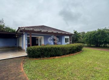 705876_iYVkwZfX9a5z4Fb1ju9_70587668923c85c6fbd.jpg · Casa 3 dormitórios, sendo 1 suíte, totalmente mobiliada e vaga para 2 carros na praia de Atlântida e