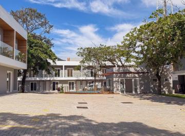 Casa · 92m² · 2 Quartos · 1 Vaga · Casa/Sobrado de 2 Suítes em Condomínio na Praia da Armação/Florianópolis