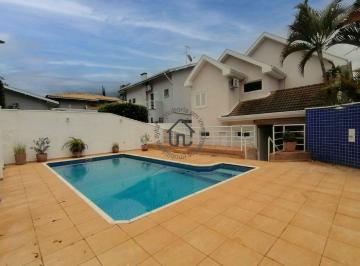 Casa · 193m² · 3 Quartos · 2 Vagas · Casa 3 quartos para alugar no Condomínio Recanto dos Paturis.
