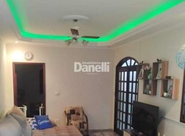 Casa · 125m² · 3 Quartos · 2 Vagas · Casa à venda, 3 quartos, 1 suíte, 2 vagas, Jardim das Bandeiras - Taubaté/SP