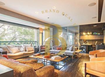 Apartamento · 240m² · 3 Quartos · 5 Vagas · Apartamento reformado á venda com 240m², com 03 dormitórios e 05 vagas no Brooklin.