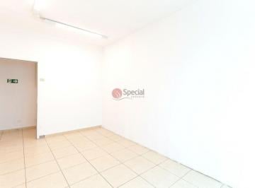Comercial · 15m² · Sala comercial com 15 metros na Vila Carrão. Oportunidade!