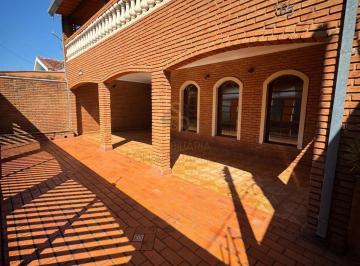 Casa · 248m² · 6 Quartos · 4 Vagas · Casas Residenciais Padrão em Cravinhos