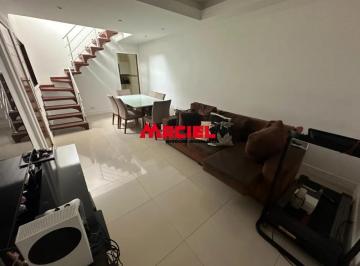Casa · 125m² · 4 Quartos · 2 Vagas · Oportunidade Sobrado no Bosque dos Eucaliptos com 4 dormitórios, excelente localização