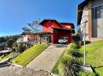 Casa · 136m² · 3 Quartos · 2 Vagas · Casa à venda em condomínio fechado no Centro de Blumenau!
