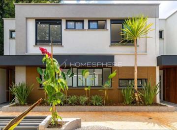 1 · Casa de condomínio com 4 suítes e 4 vagas no Alto da Boa Vista!