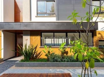 1 · Casa de condomínio com 4 suítes e 4 vagas no Alto da Boa Vista!