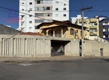 5807e47e76c26b84f55784cf81f8231bf3b5130d · Casa com 5 dormitórios para alugar por R$ 6.000,00/mês - Cidade Santa Maria - Montes Claros/MG