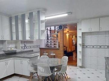 25db6b121dd055ce12f4c922265d05541e4b3039 · Sobrado com 4 dormitórios para alugar, 300 m² por R$ 5.939/mês - Vila Arcádia - São Paulo/SP