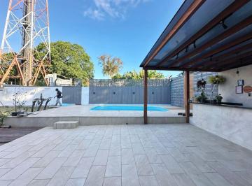 Casa · 230m² · 3 Quartos · 2 Vagas · Casa de Alto Padrão Pinheirinho Alto Criciúma – Averbada e Financiável