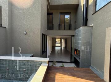 Casa · 205m² · 3 Quartos · 3 Vagas · SOBRADO NOVO COM 3 SUÍTES