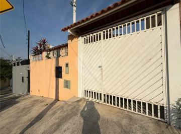 Casa de 2 quartos, São Paulo · Casa térrea para aluguel no Parque Peruche, 2 dormitórios e 2 vagas.