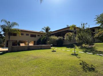 Casa de 3 quartos, Águas de São Pedro · Casa 3 suites - Águas de São Pedro 