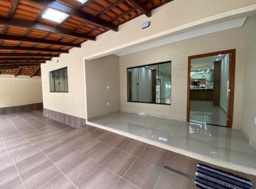 Casa de 3 quartos, Planaltina · Casa de Laje Conceito Moderno no Setor Tradicional / Rua Salvador Coelho