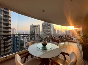 Apartamento de 4 quartos, São Paulo · Apartamento de 200m² na melhor localização de Santana! Totalmente mobiliado!