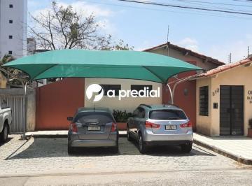 Casa · 544m² · 3 Quartos · 8 Vagas · Casa Padrão em Fortaleza