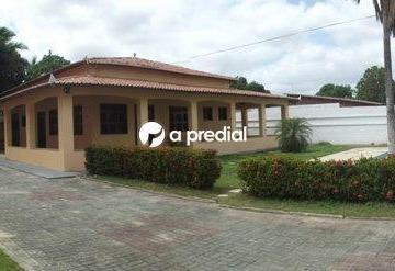 Casa · 200m² · 4 Quartos · 5 Vagas · Casa Padrão em EUSEBIO