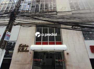 Comercial · 40m² · Sala com banheiro, em localizacao privilegiada, a poucos metros da Praca do Ferreira.