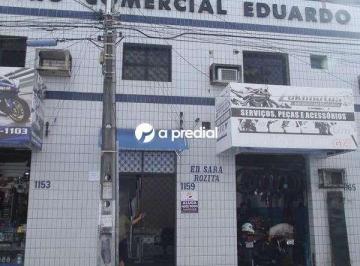 Comercial · 15m² · Sala com lavabo, quase esquina com Avenida Tristao Goncalves.