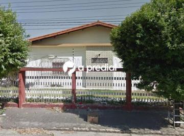 Casa · 240m² · 3 Quartos · 4 Vagas · Casa Padrão em Fortaleza